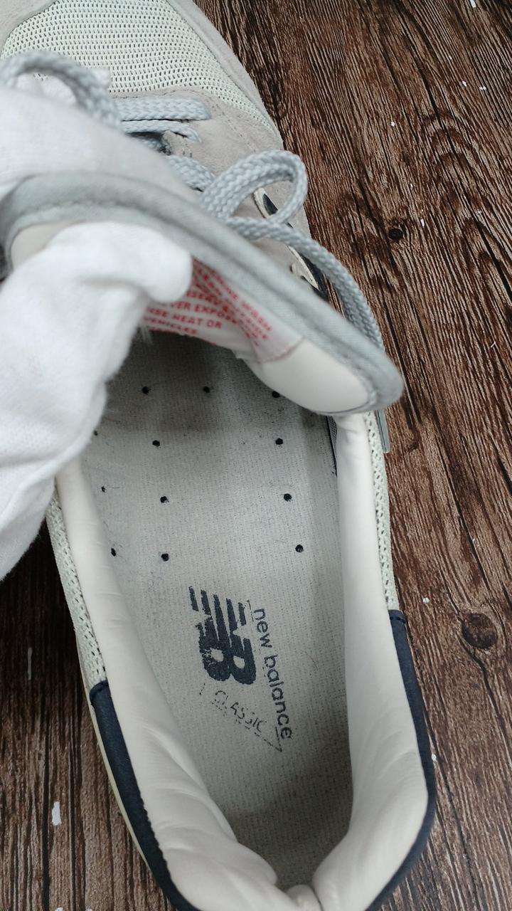 中敷き汚れあり