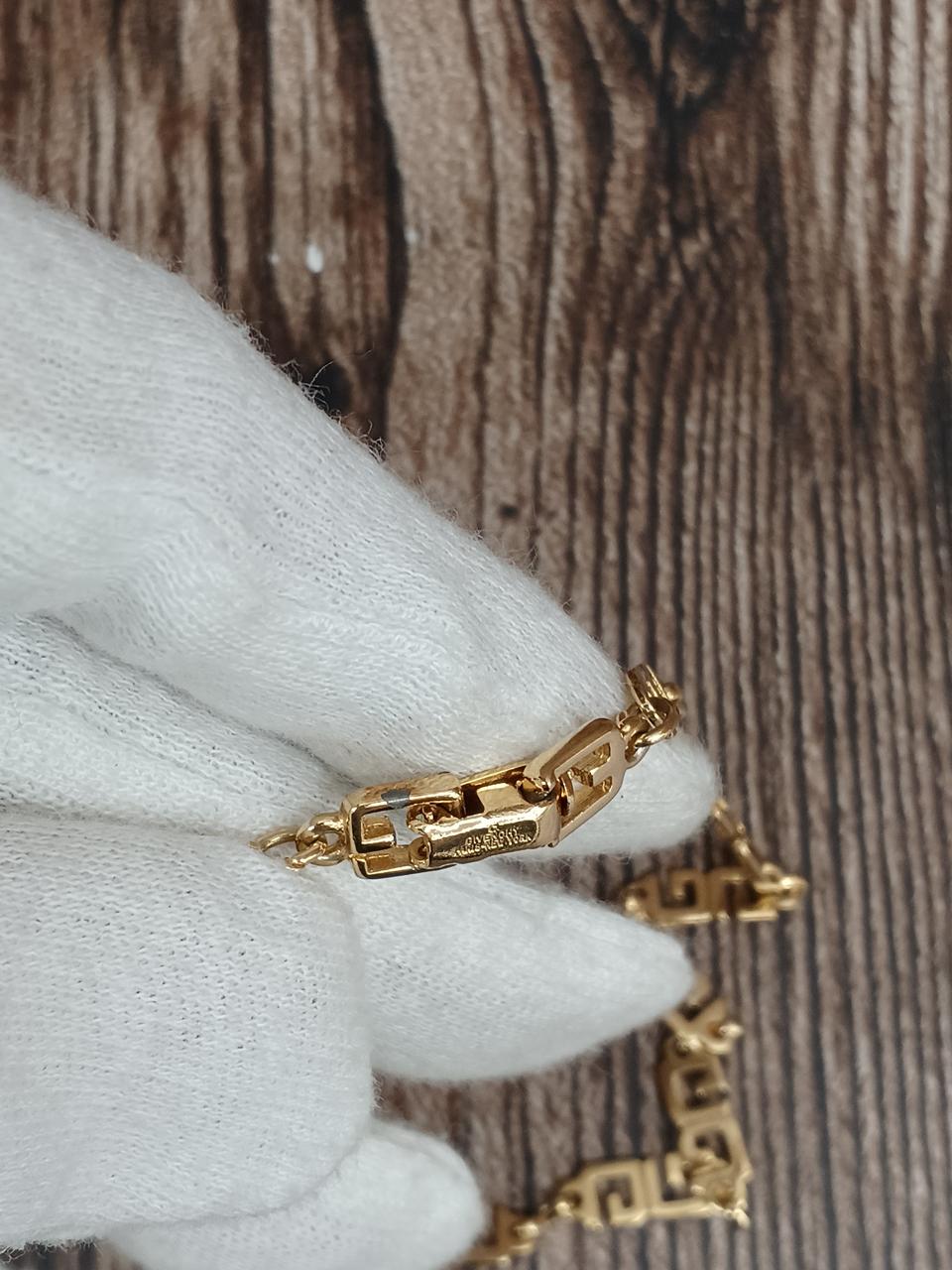 留め具キズあり