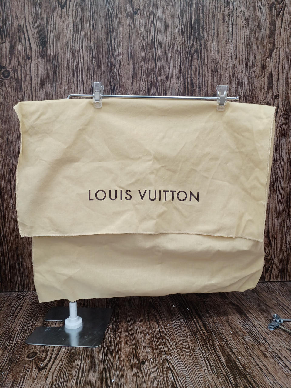 シミ、汚れあり