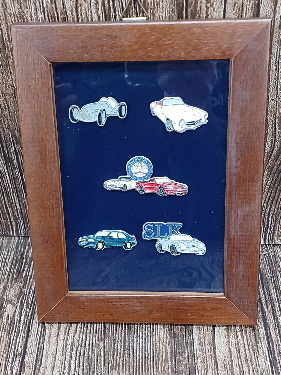 額の木枠部分汚れあり