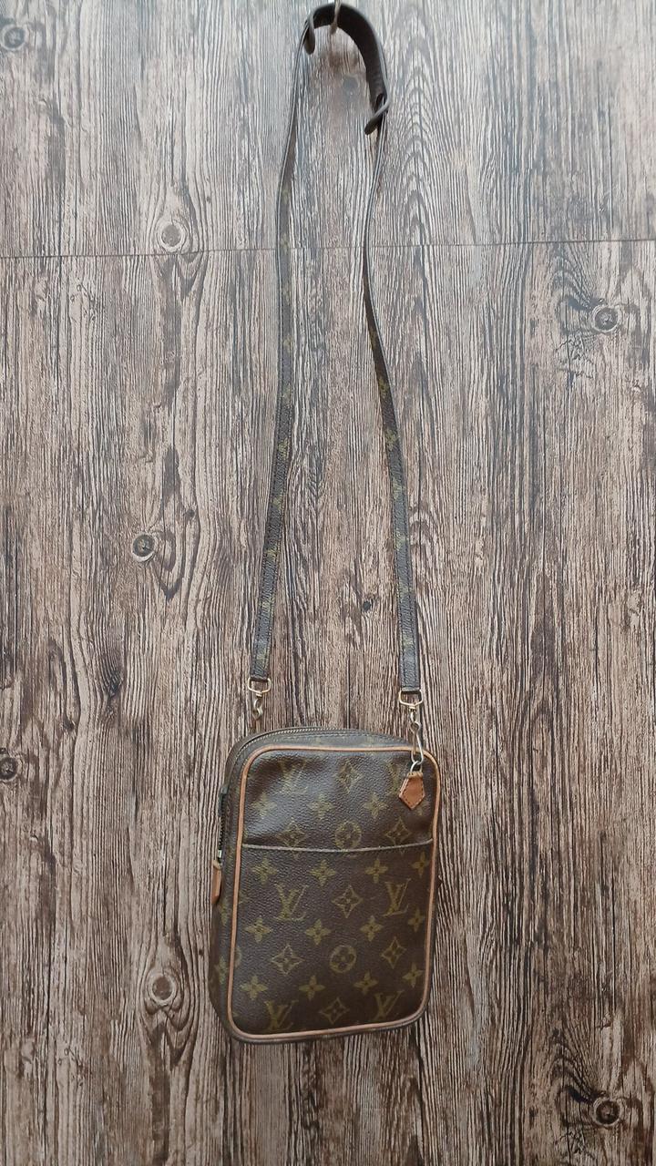 LOUIS VUITTON|旧型ダヌーブ|【ハードオフ公式通販】オフモール