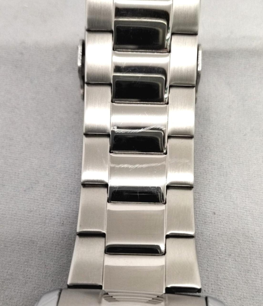 キズや擦れ等あります。