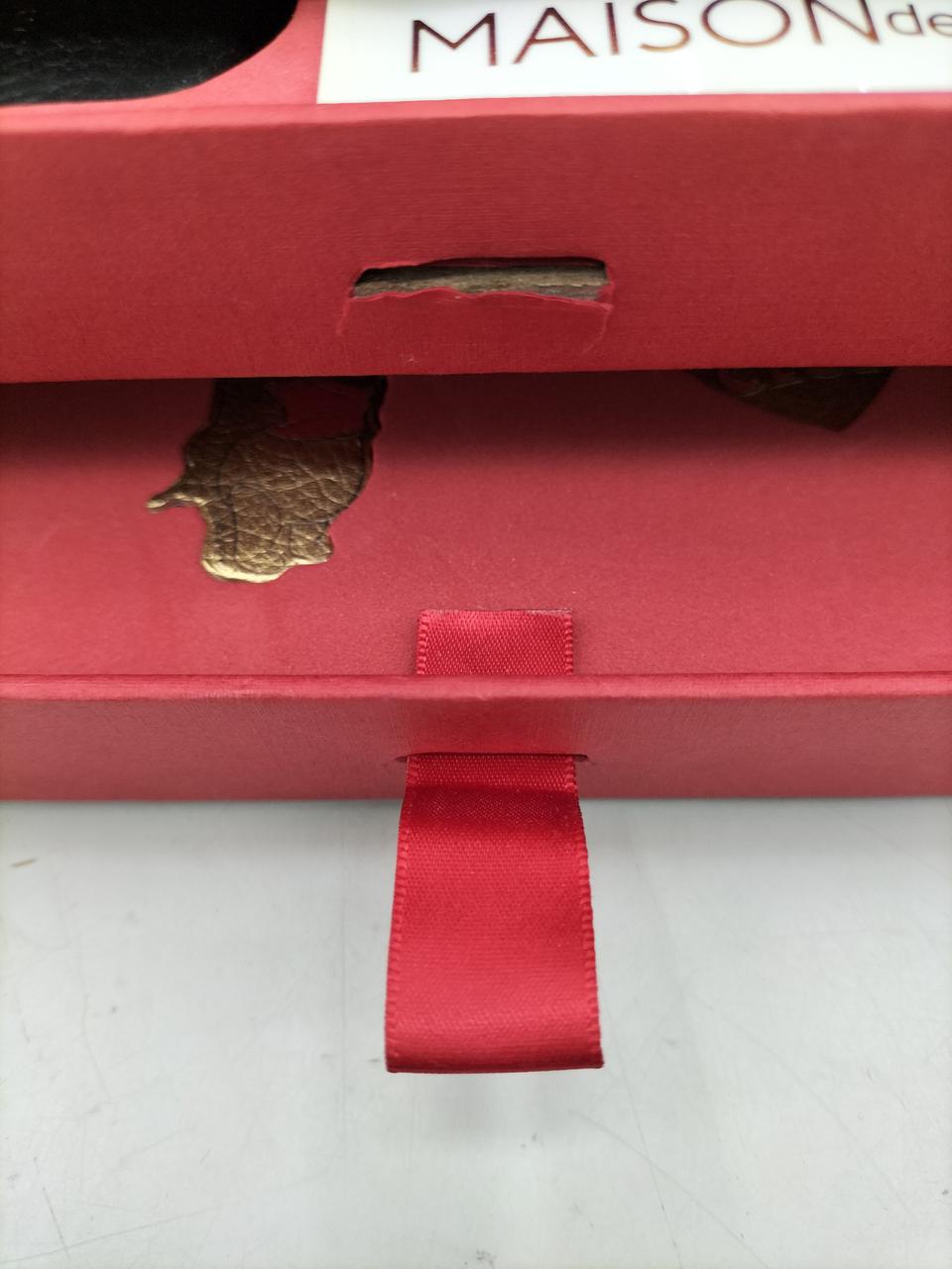 紐、、取れます、、。