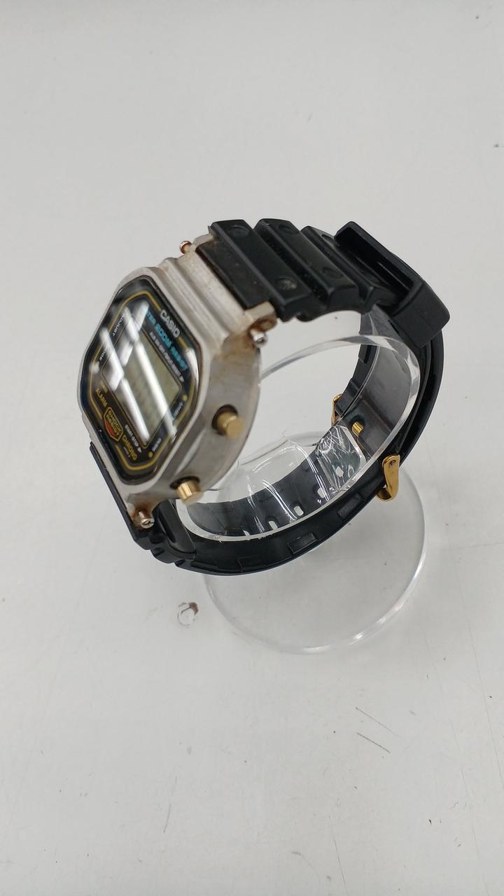 ネジ周辺はサビが見受けられます