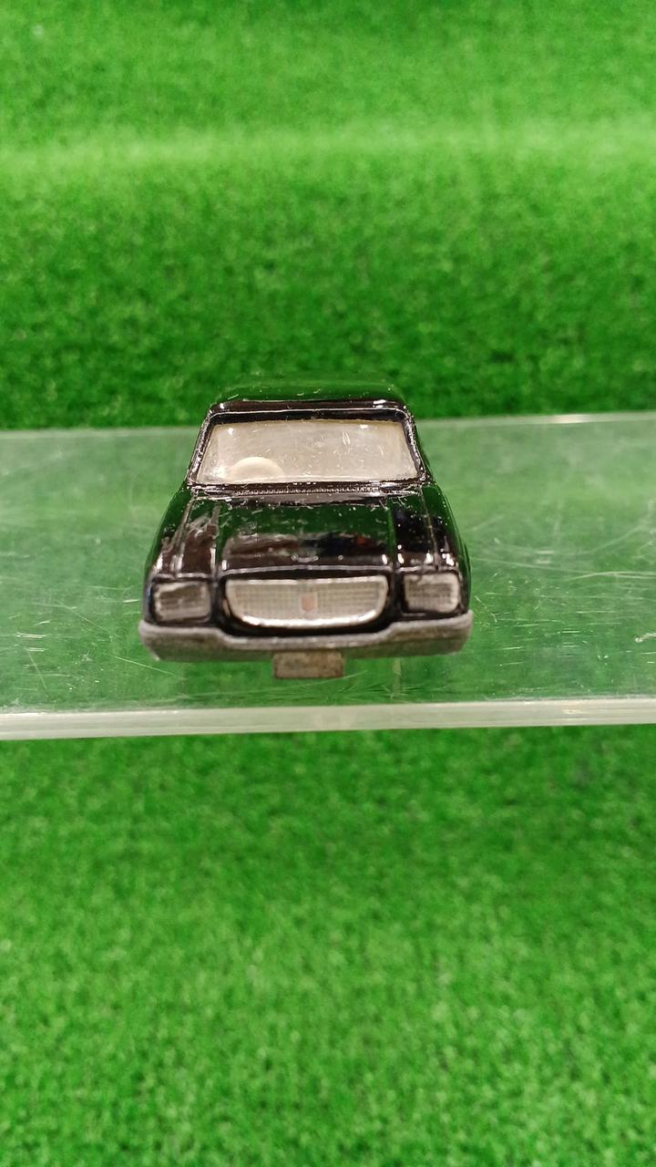 箱無し
細かいキズあり