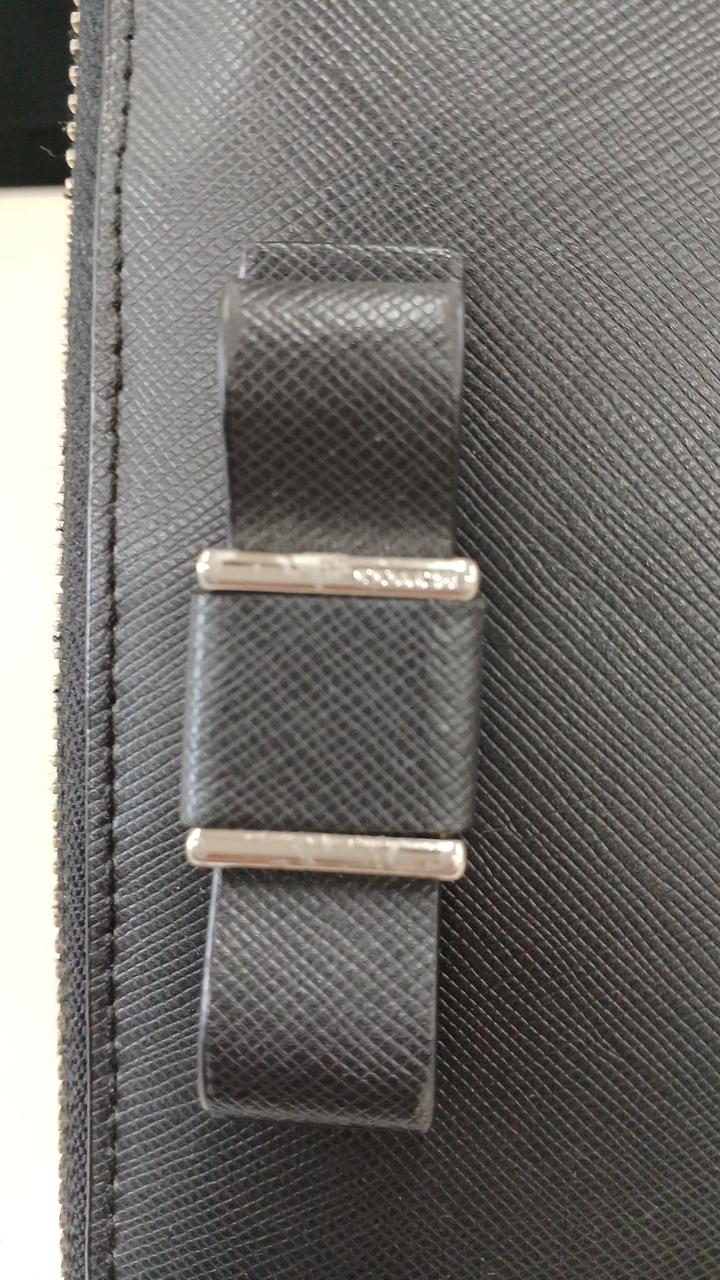 金具部に剥げあります。