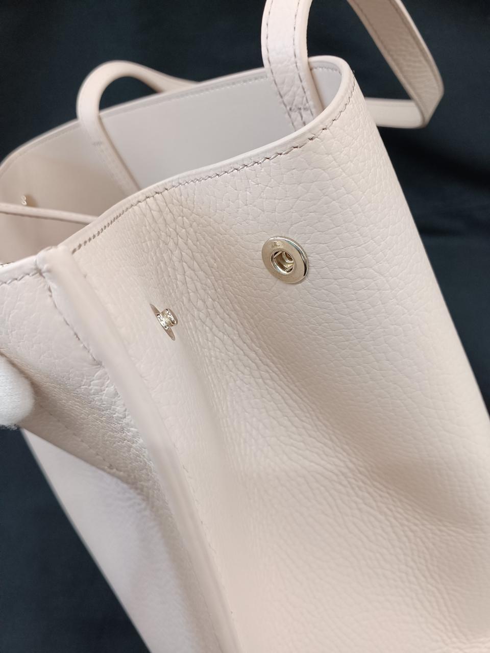 横のボタンで大きさ調節できます！