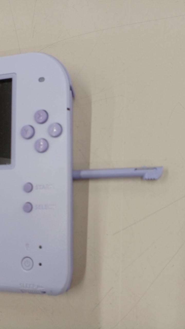 付属はタッチペンのみ