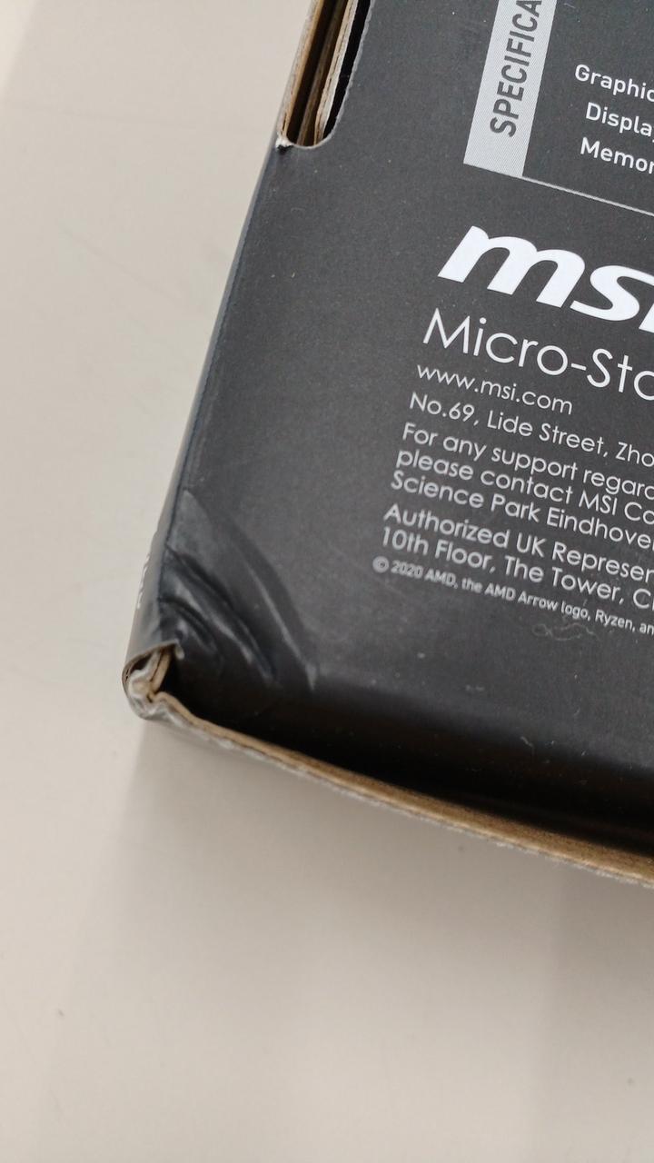 外箱ダメージあります