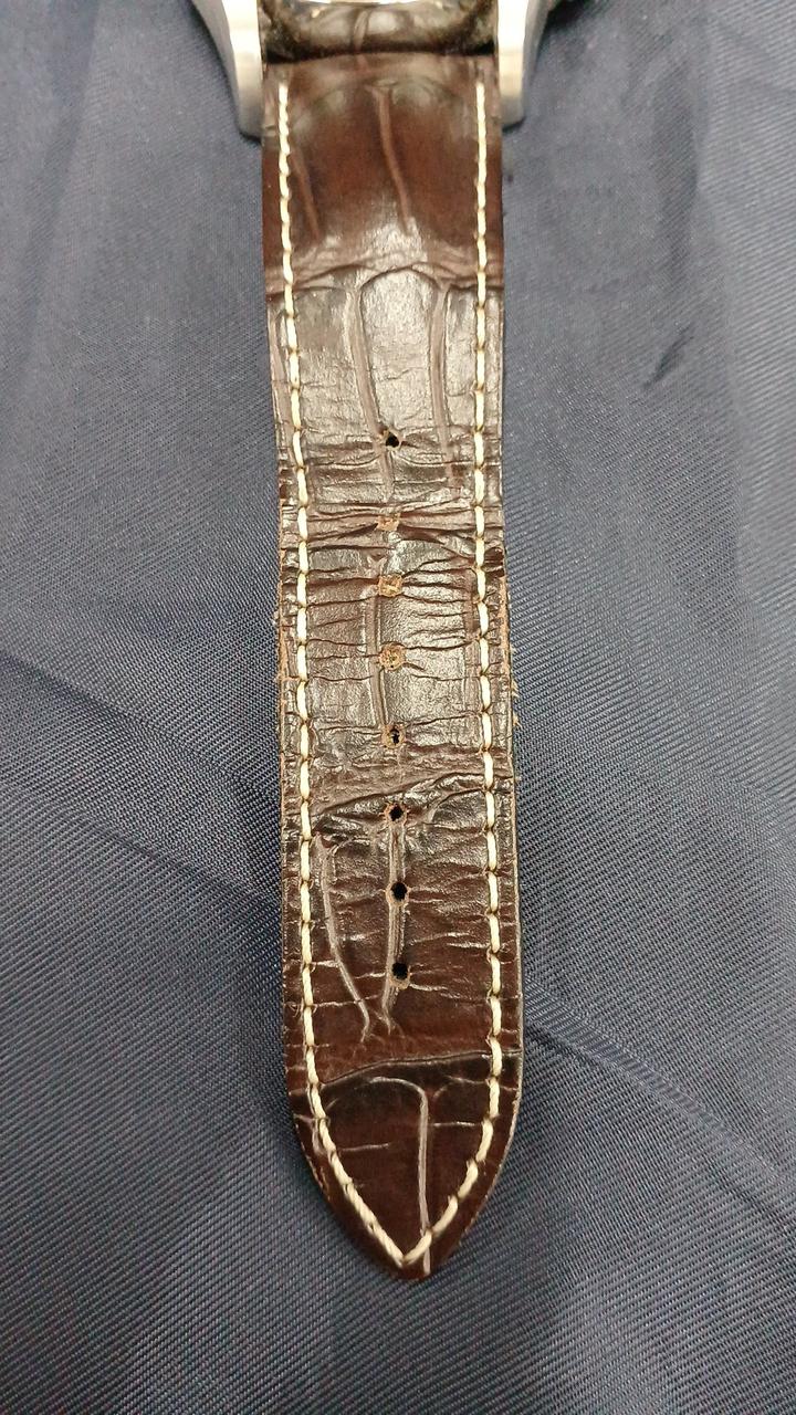 バンド使用感あり