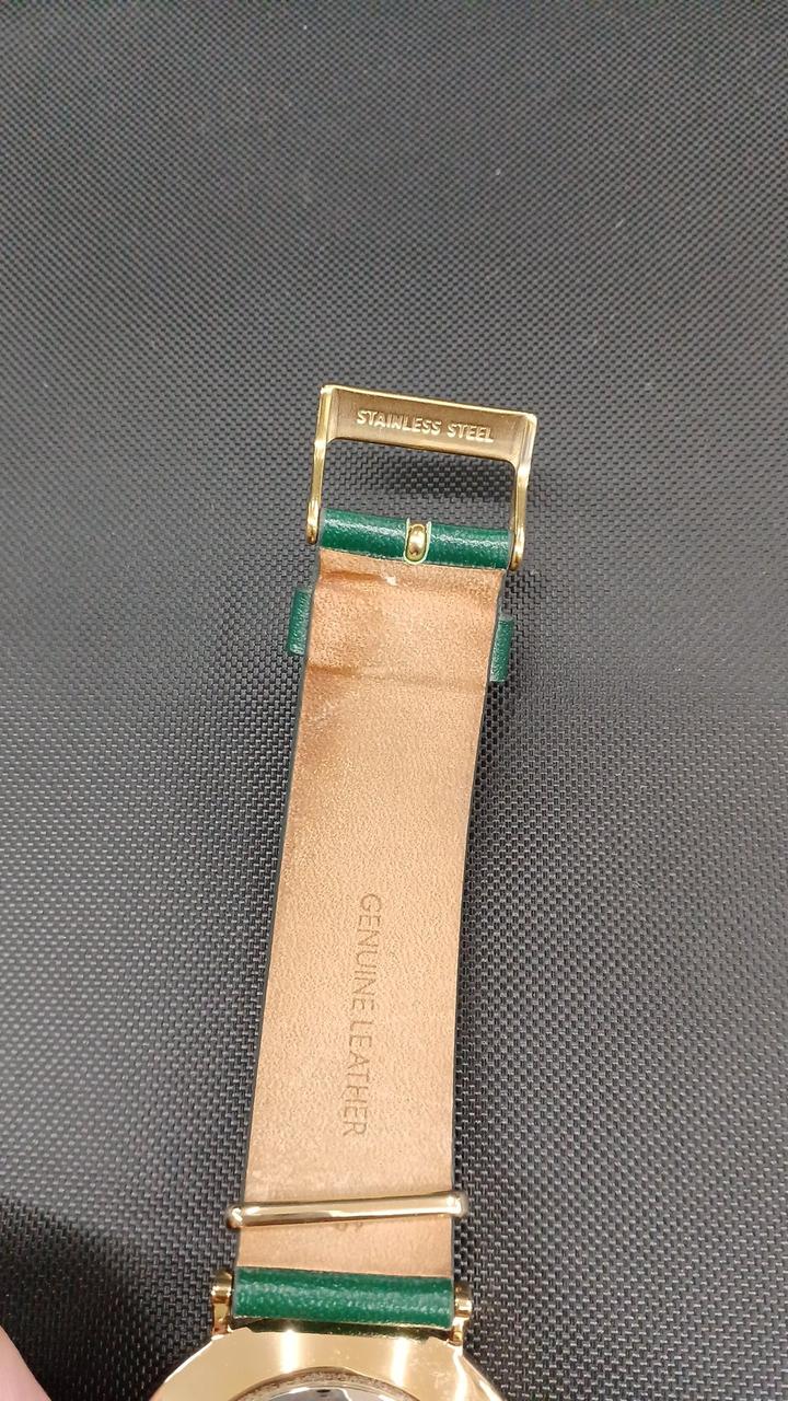 ベルト使用感あり