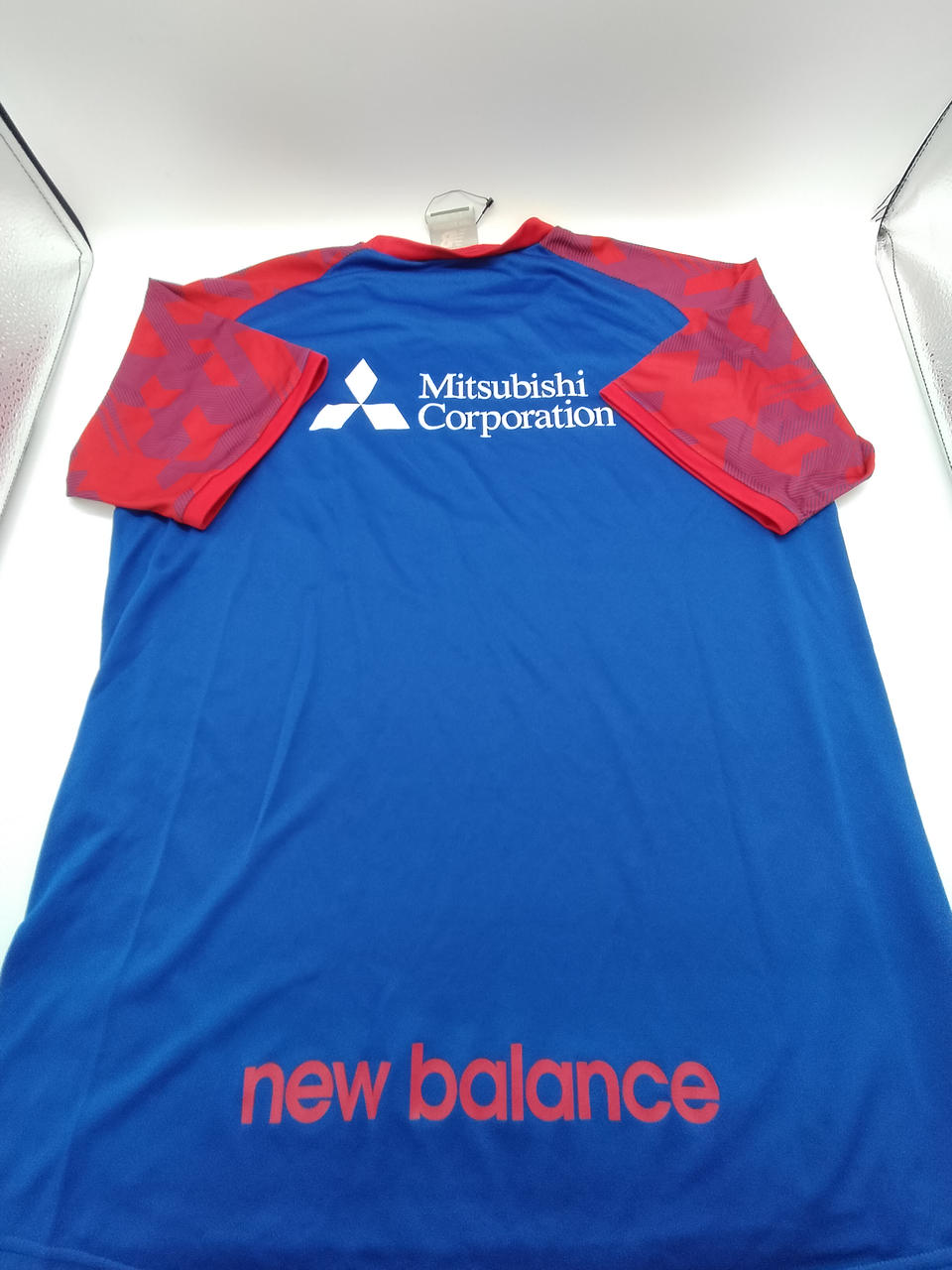 FC東京 試合前練習着　New Balance プラクティスシャツ ニューバランスFC東京ウェア(練習着)販売のお知らせ｜ニュース