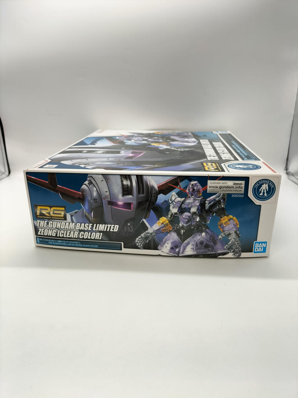 バンダイ(BANDAI)|RG 1/144 ガンダムベース限定 ジオング[クリア