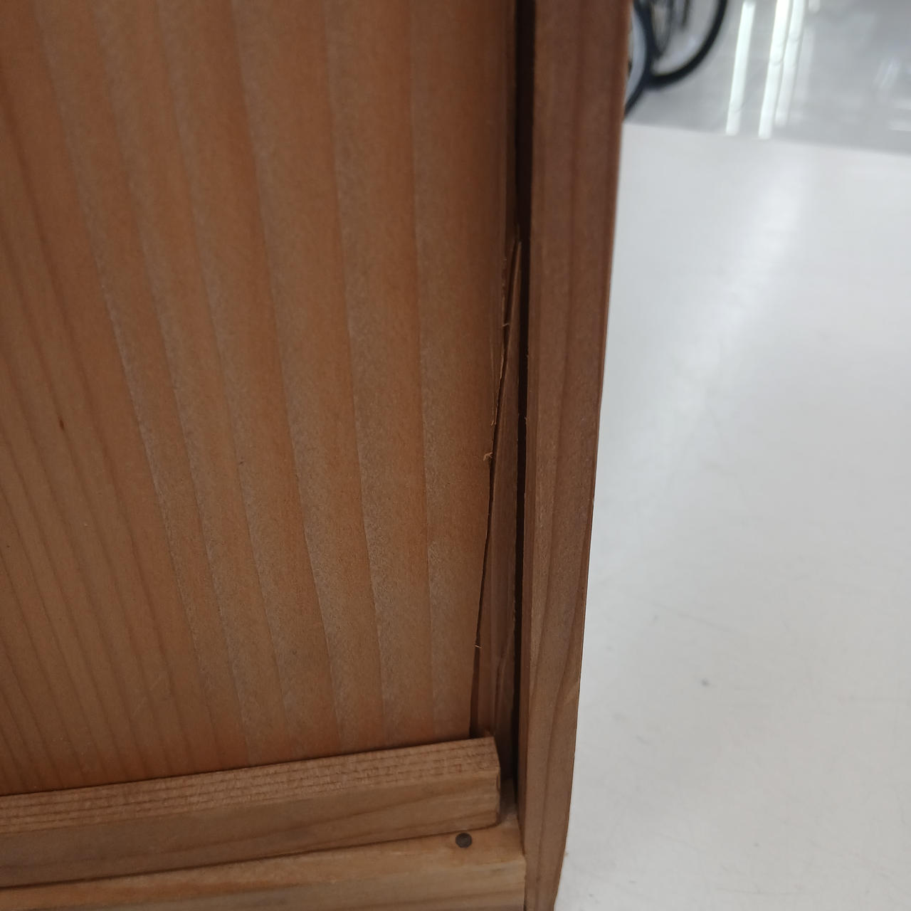 木箱蓋割れあり