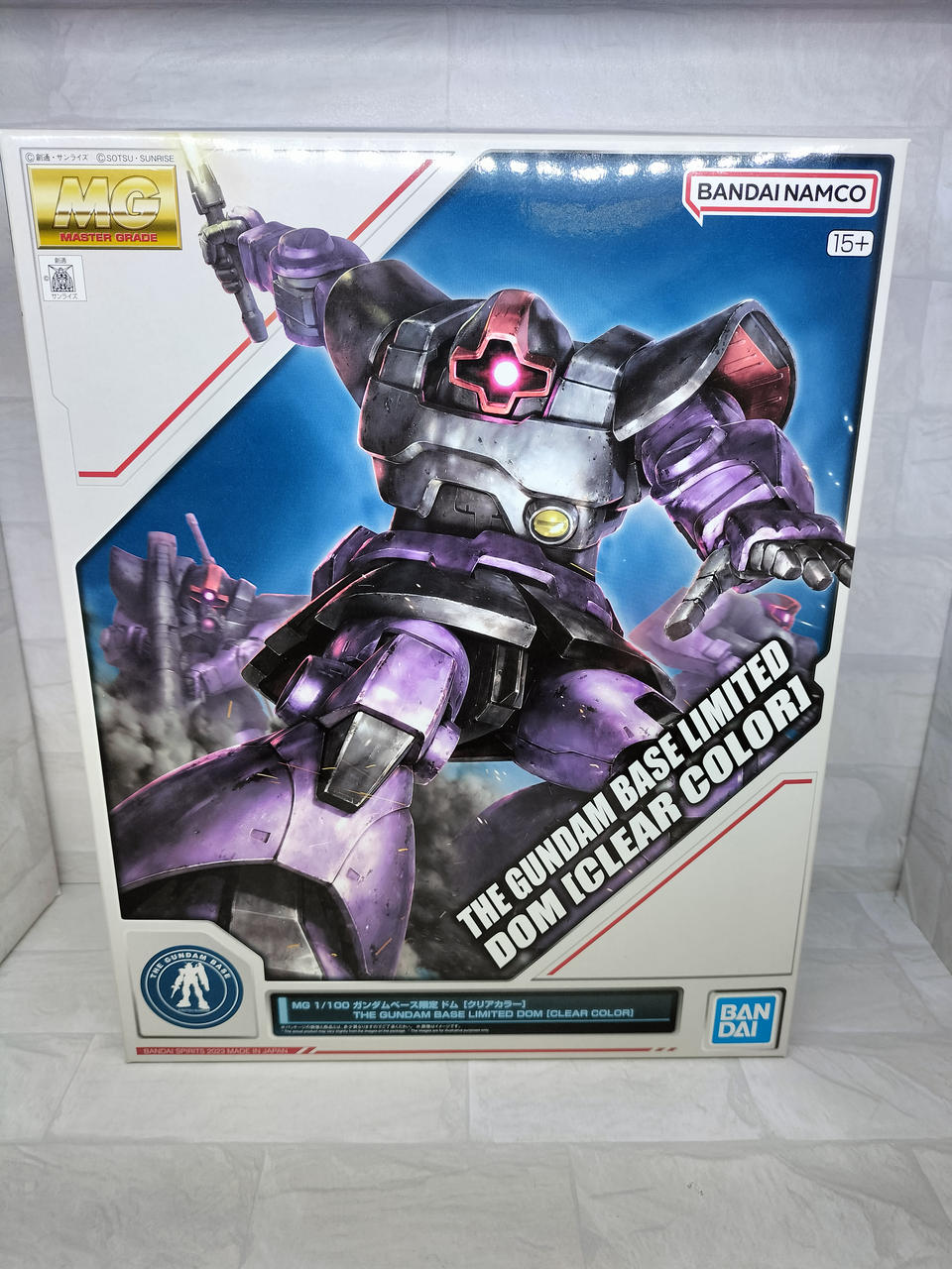 MS-09 ドム (クリアカラー) 1/100 MG 1/100 ガンダムベース限定 ドム[クリアカラー]│株式会社