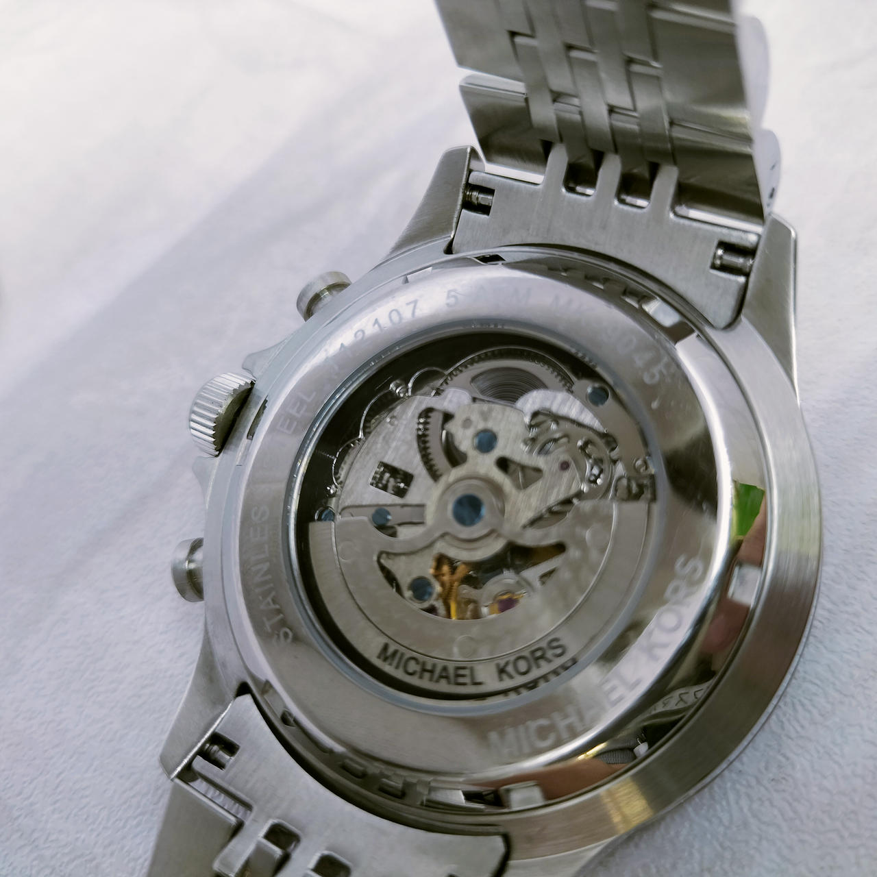 【値下げ】MICHAEL KORS 自動巻き時計 シルバー SAGE オーバーサイズ シルバートーン ウォッチ | メンズ