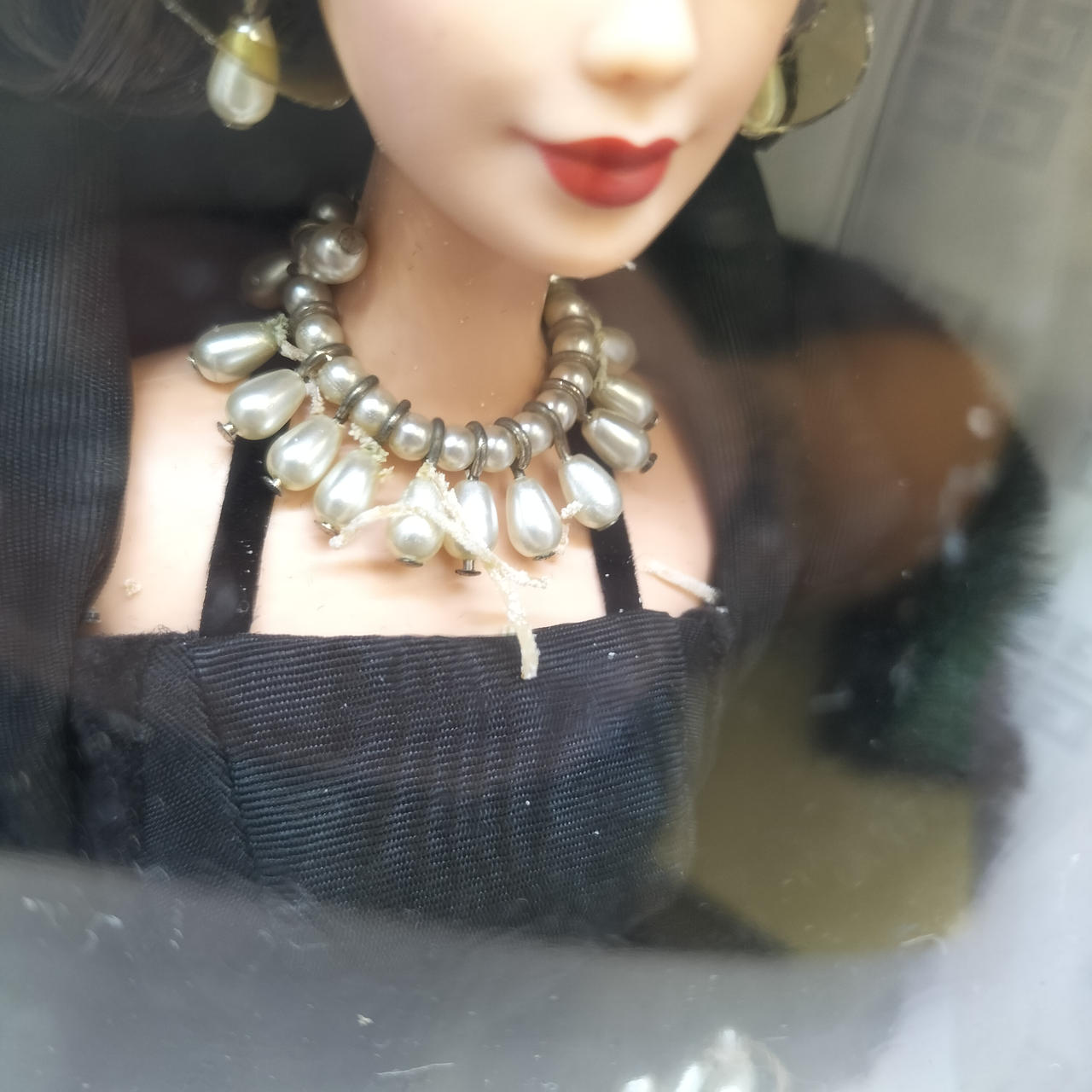 経年による紐？ゴム？の劣化あり。