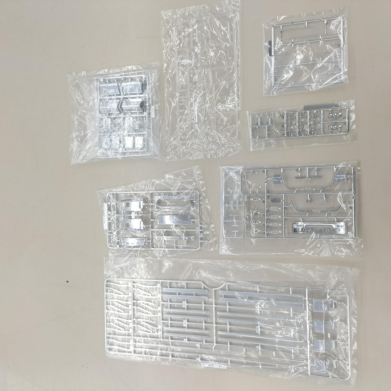 封が開いていないパーツはこれだけです