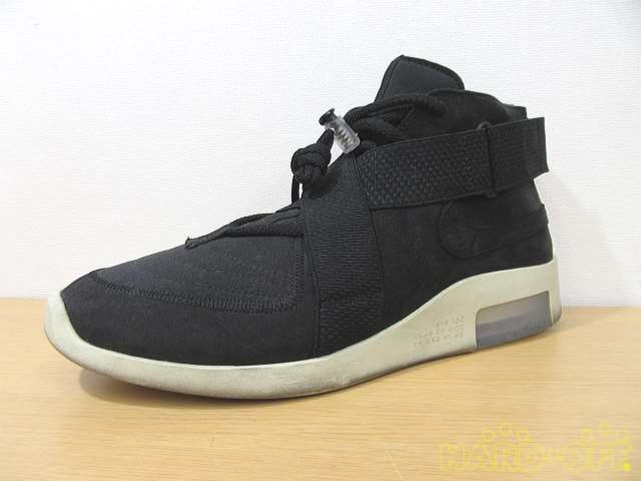 NIKEより入荷!