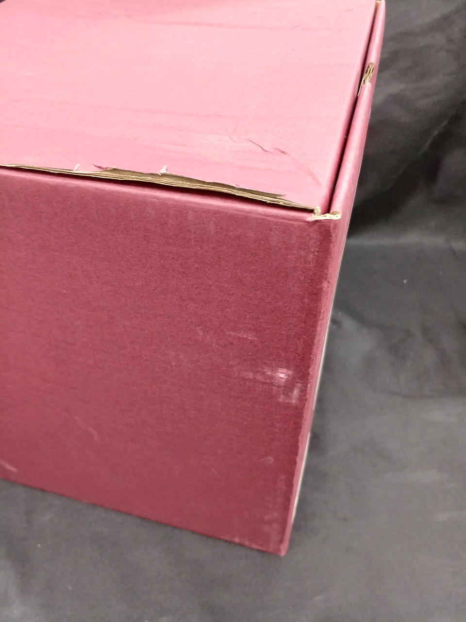 南部鉄器 型番:鉄瓶 新丸形松 南部鉄瓶 南部鉄器 型番:鉄瓶 新丸形松 南部鉄瓶