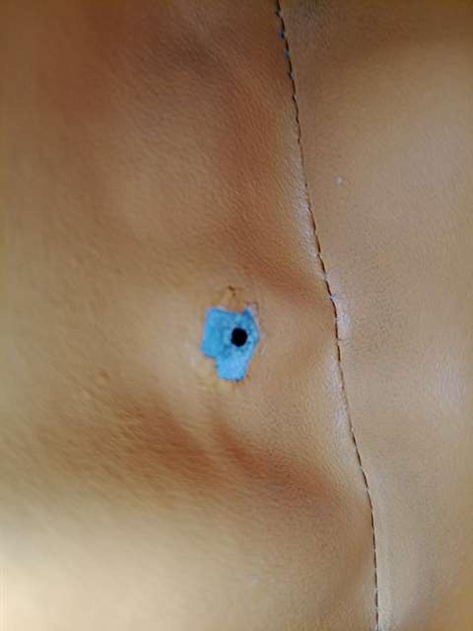 小銭入れ内剥がれあり