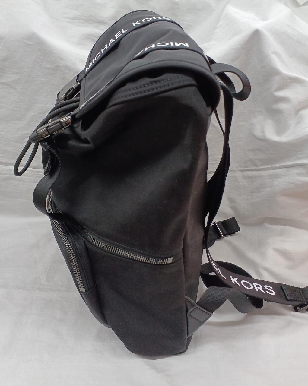 写真無加工　MICHAEL KORS 黒 リュック 中古・古着通販】MICHAEL KORS (マイケルコース) リュック