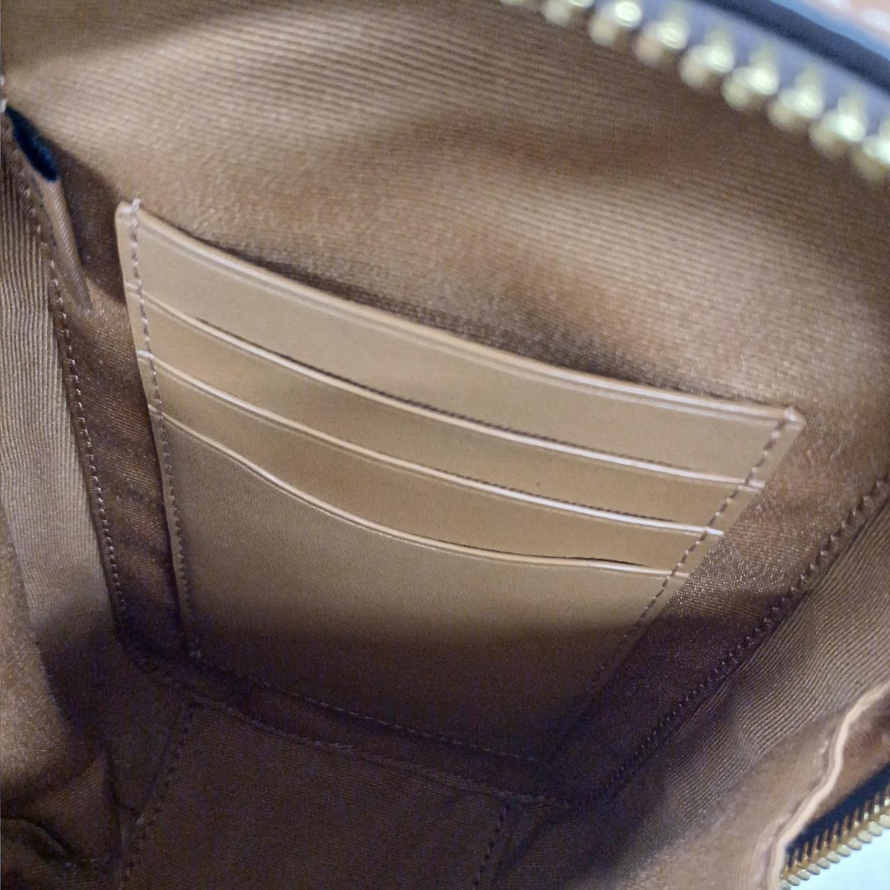 内側カード収納