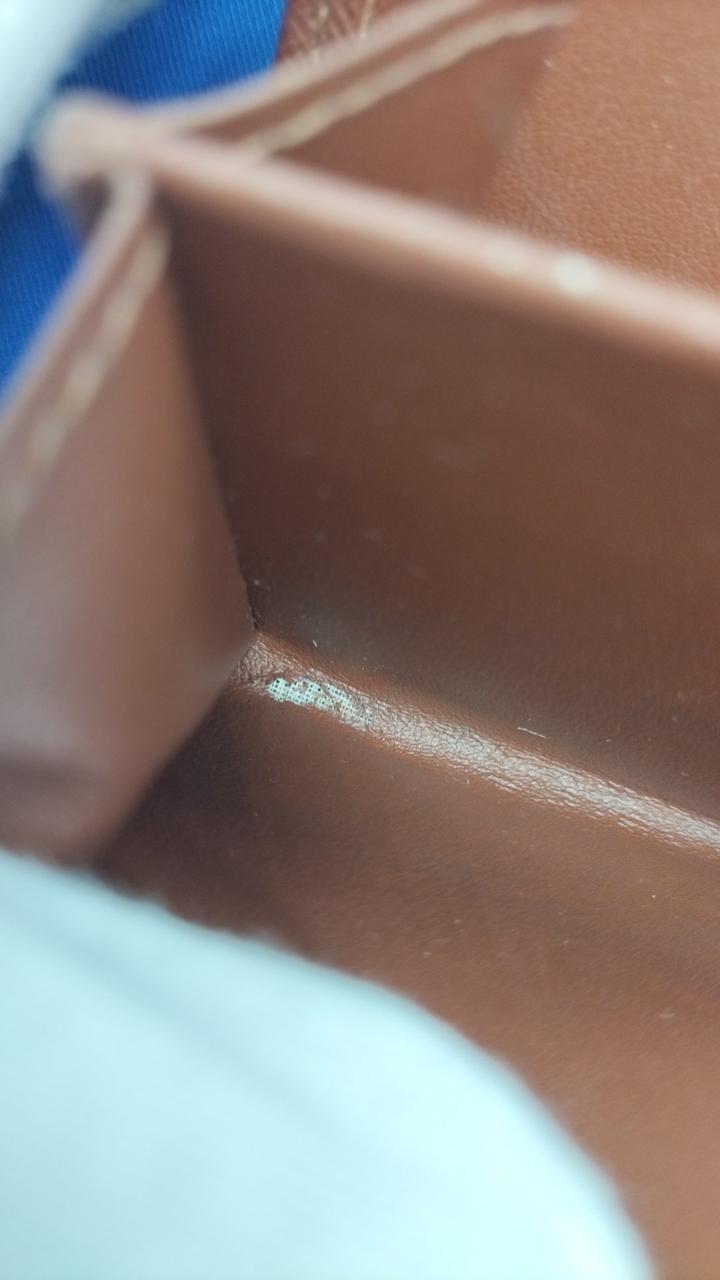 白く汚れ有ります