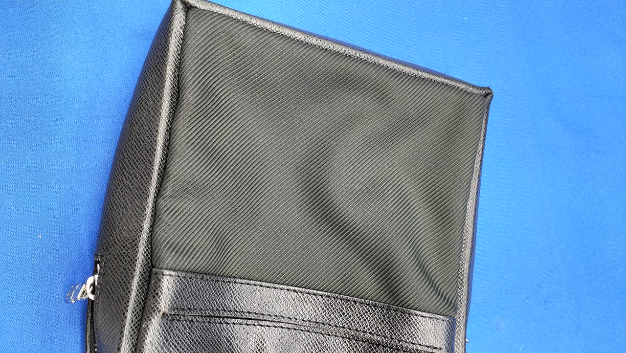 少々色褪せあり