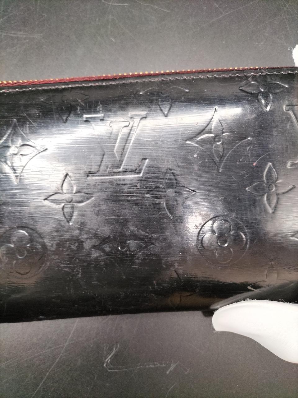 表面かなり使用感が出ています