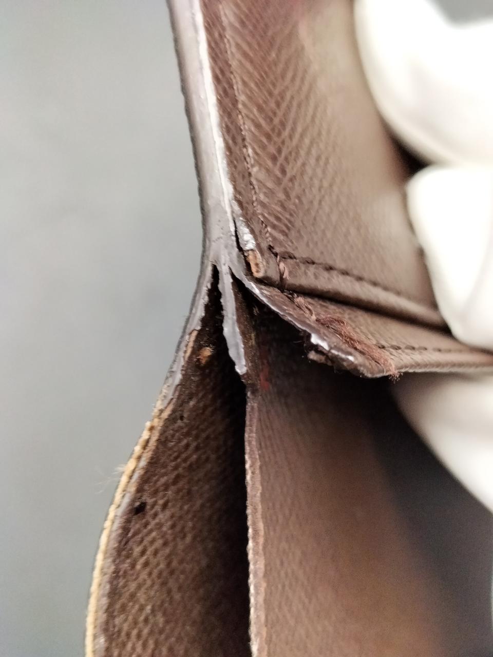 破れている箇所あります