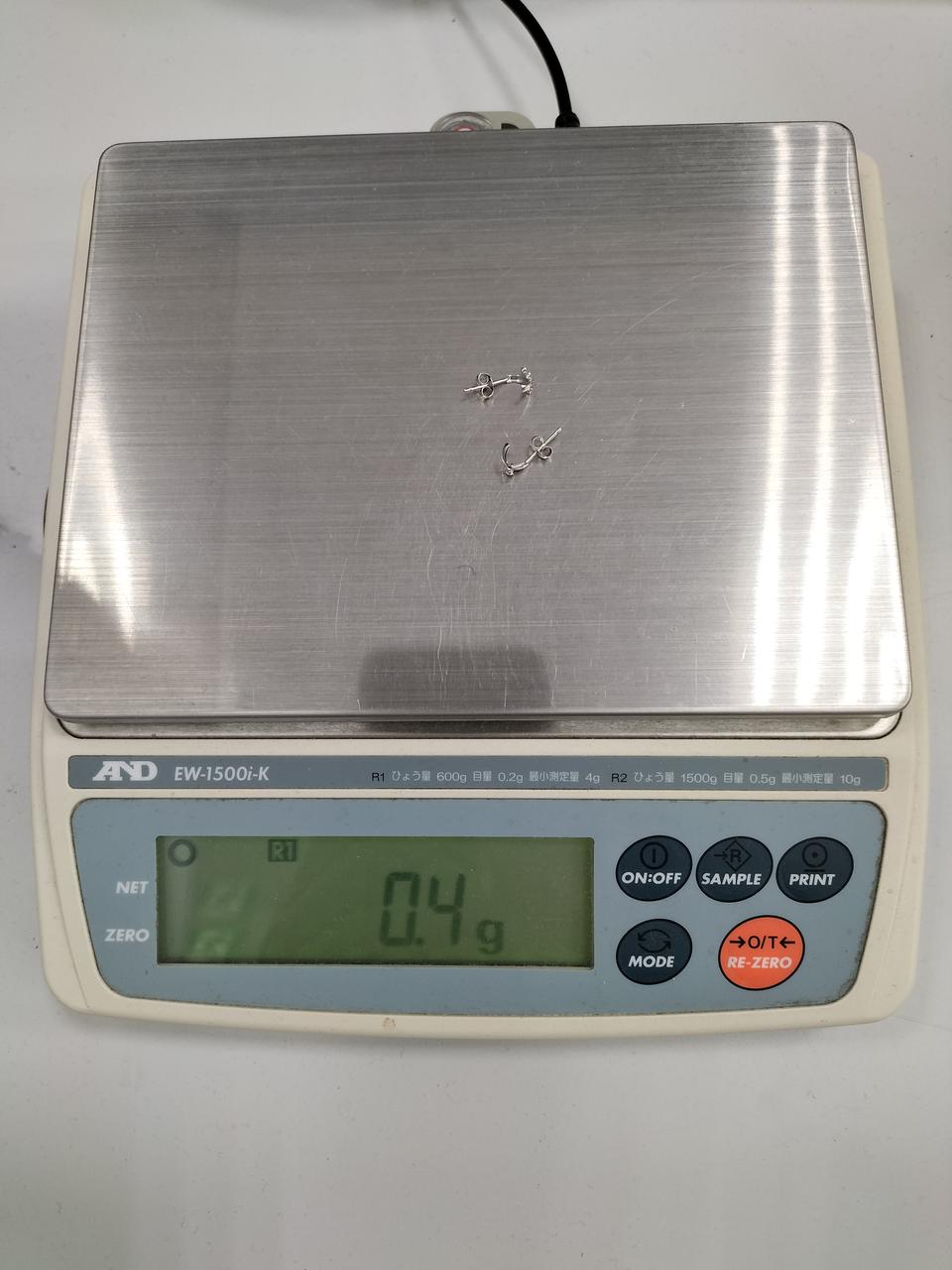 表示0.4gですが正確には0.39gです