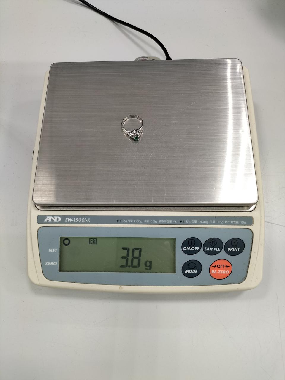 表示は3.8gですが正確には3.7gです