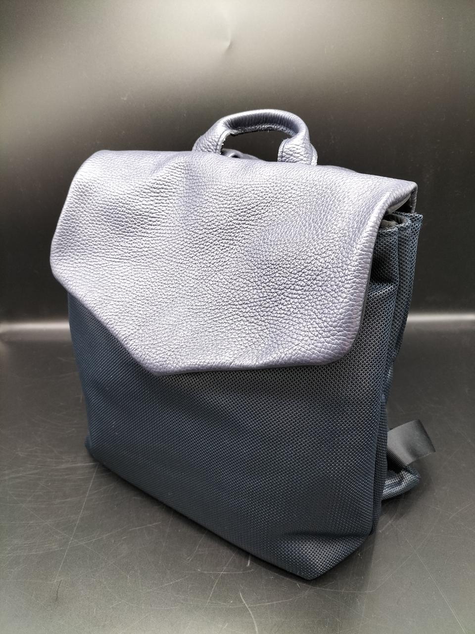 中にあんこを詰めて撮影しています