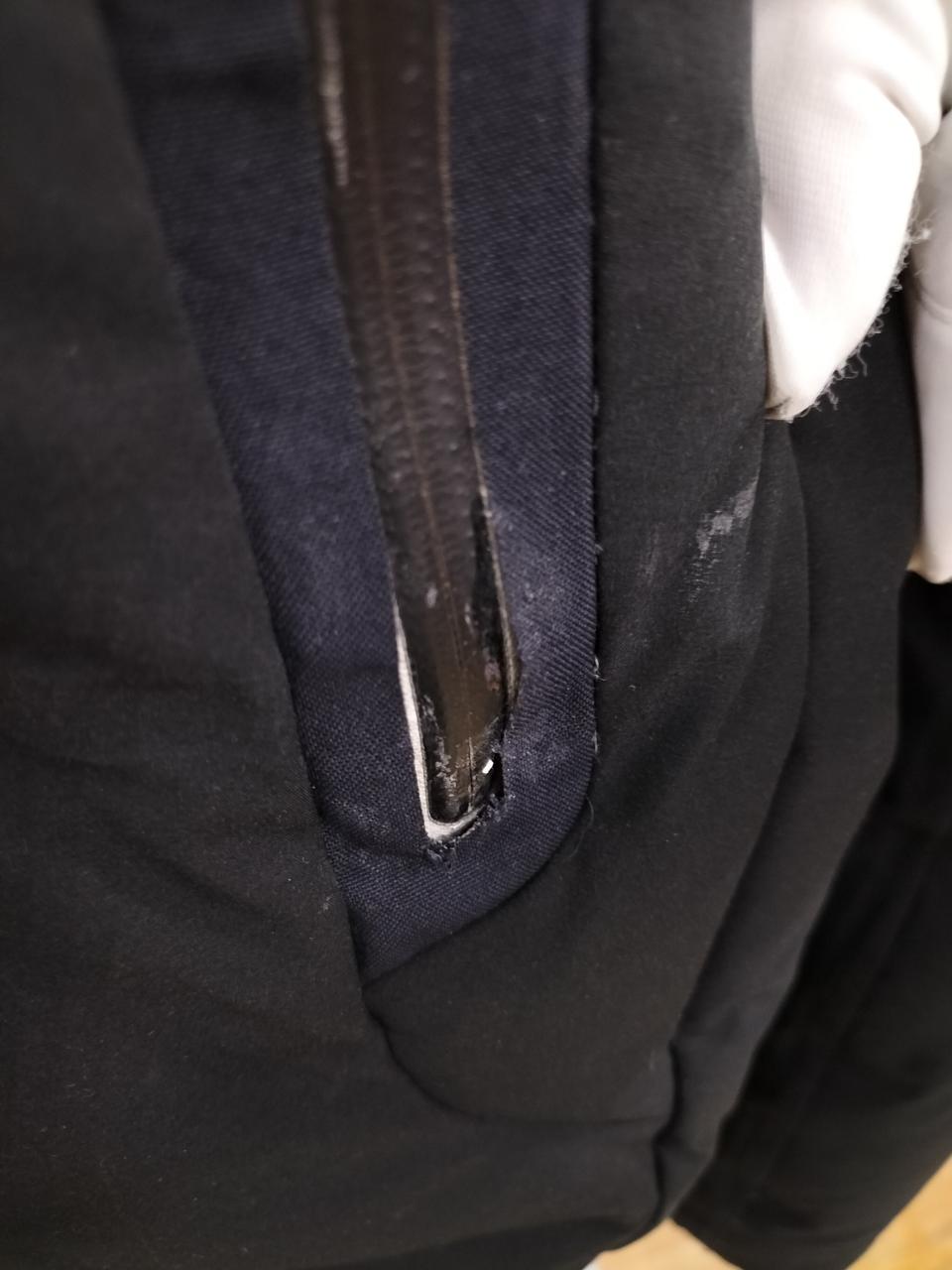 ファスナーの破損箇所