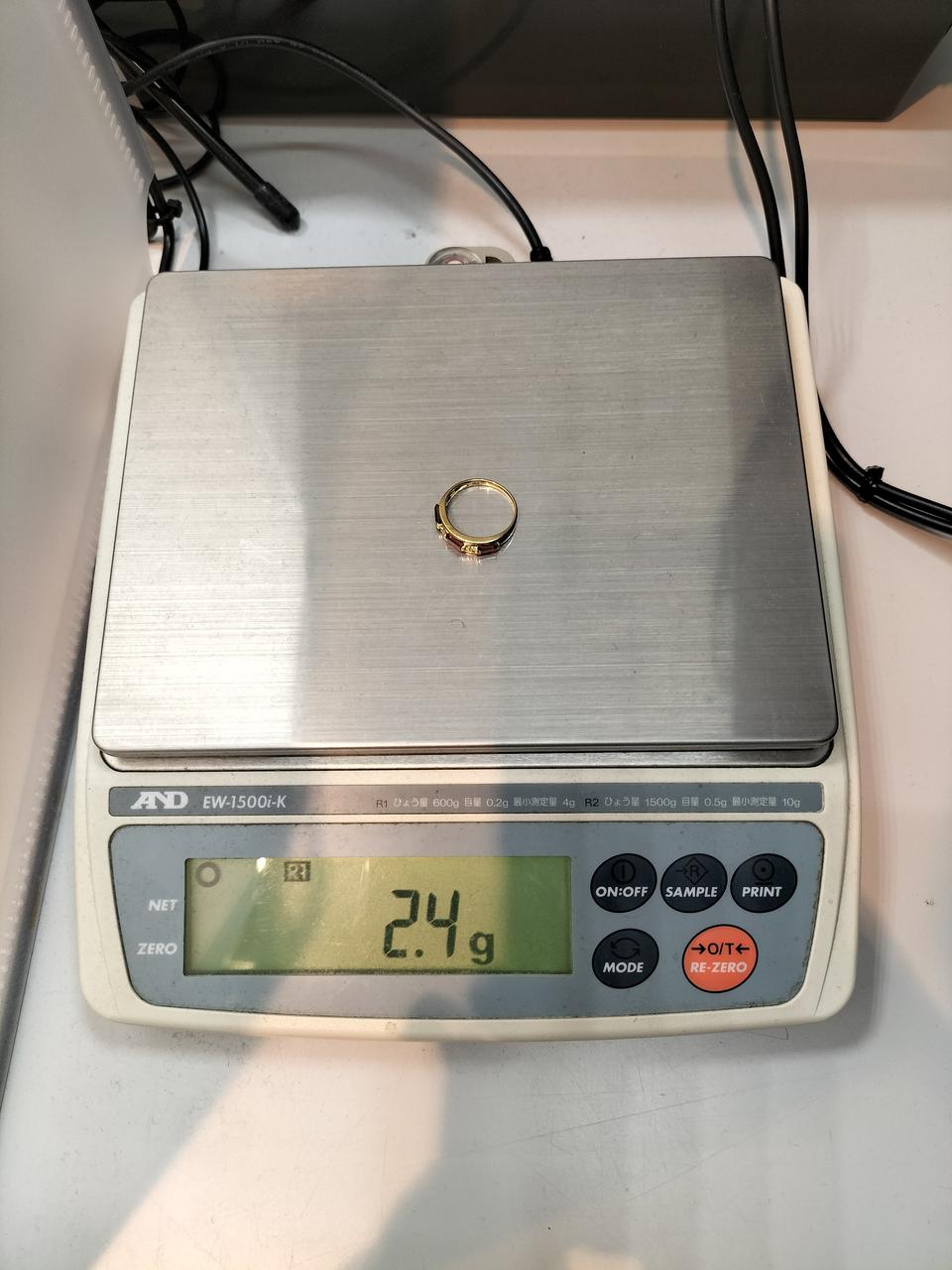 0.2gずつ計測するため正確には2.3g