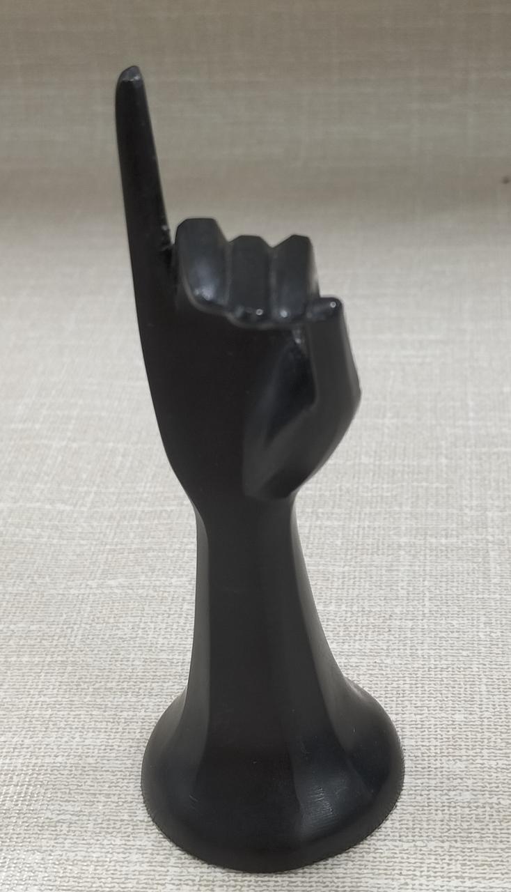 このスタンドも付属します。