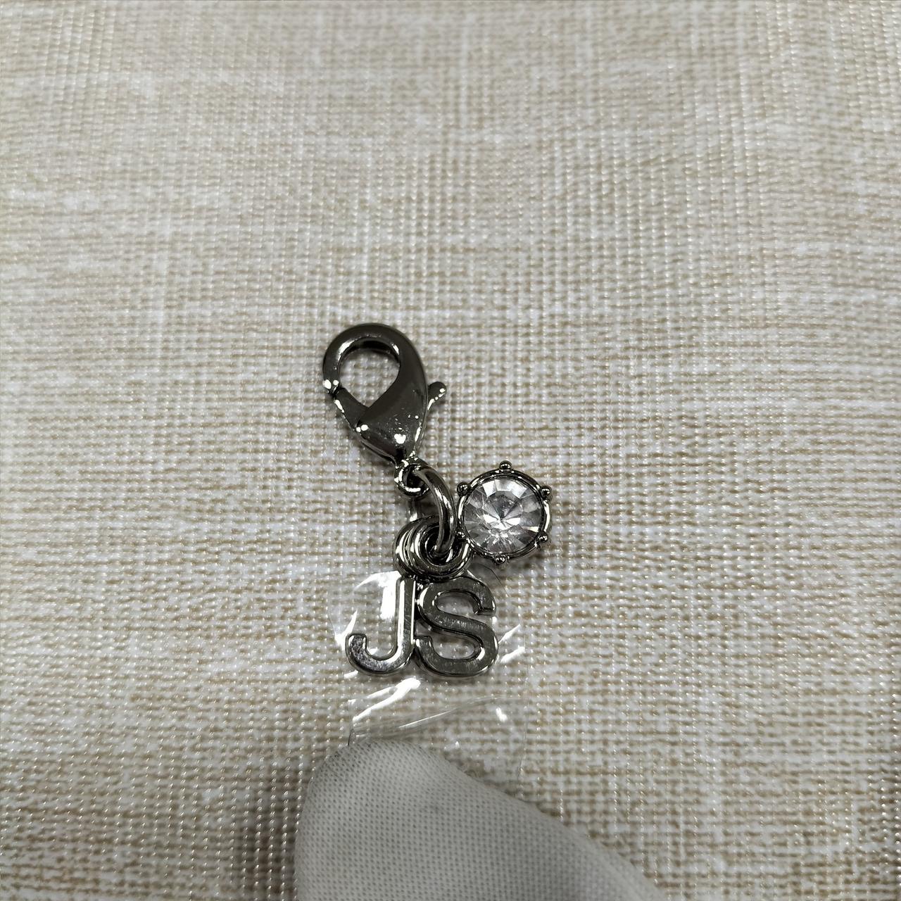 セロハンが貼ってあります