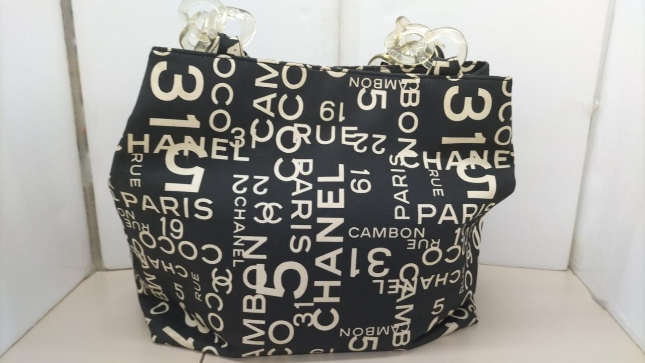 全体的に日焼け有り