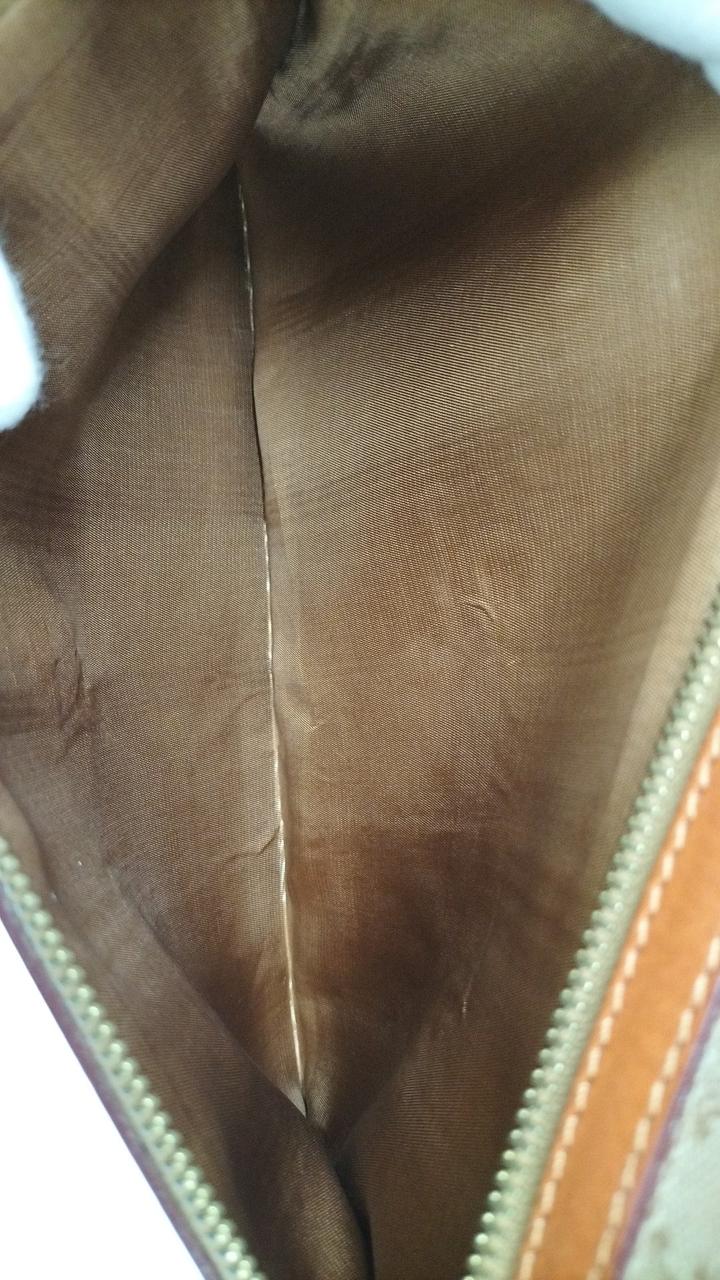 内側ポケット中