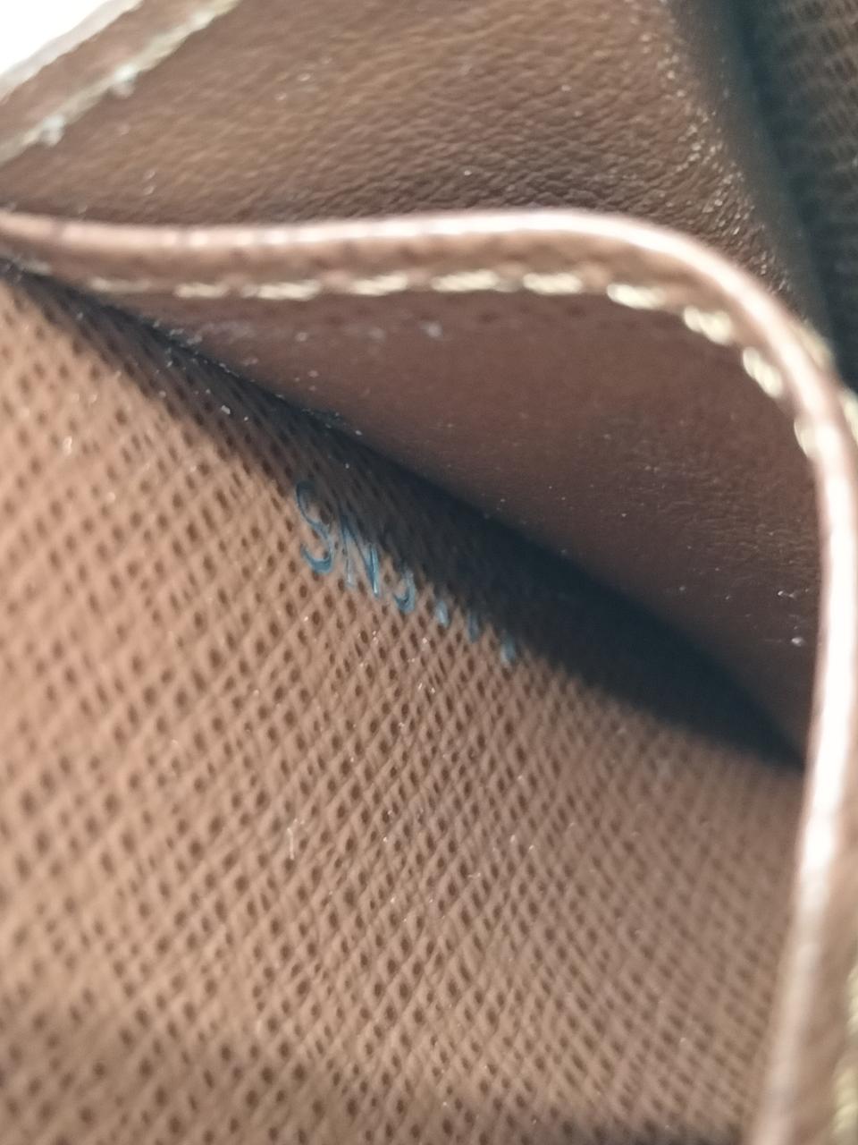 シリアルナンバー