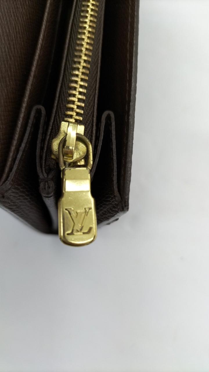 ファスナー　キズ有り