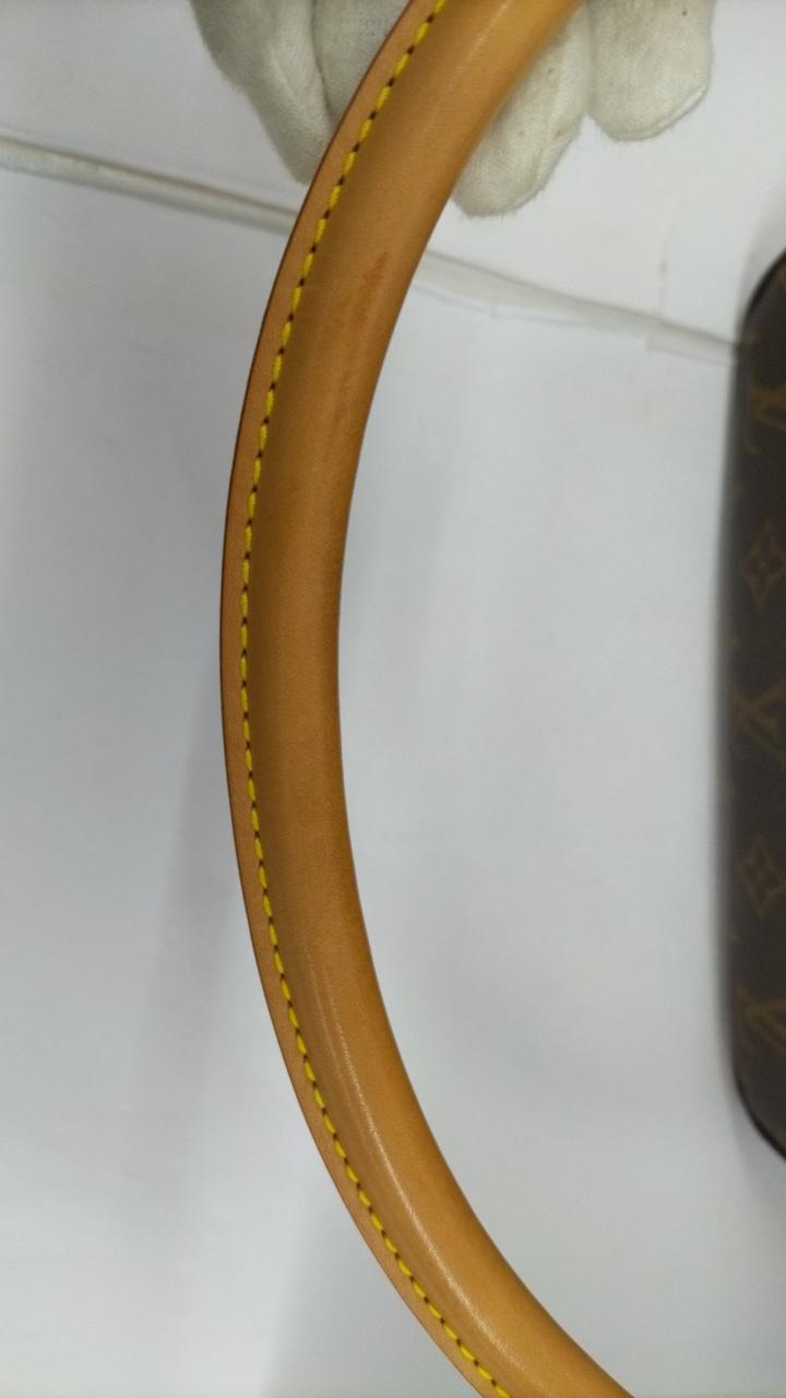 取手　シミ有り