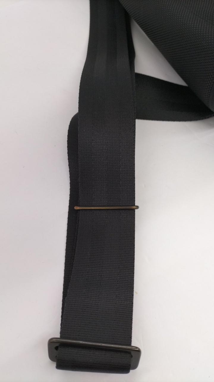 ショルダーストラップ