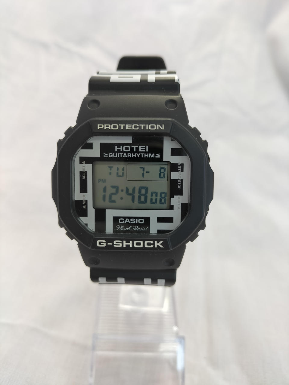 布袋寅泰　G柄　G-SHOCK 35周年モデル スマホで購入！】布袋寅泰35周年記念モデルの腕時計をご紹介
