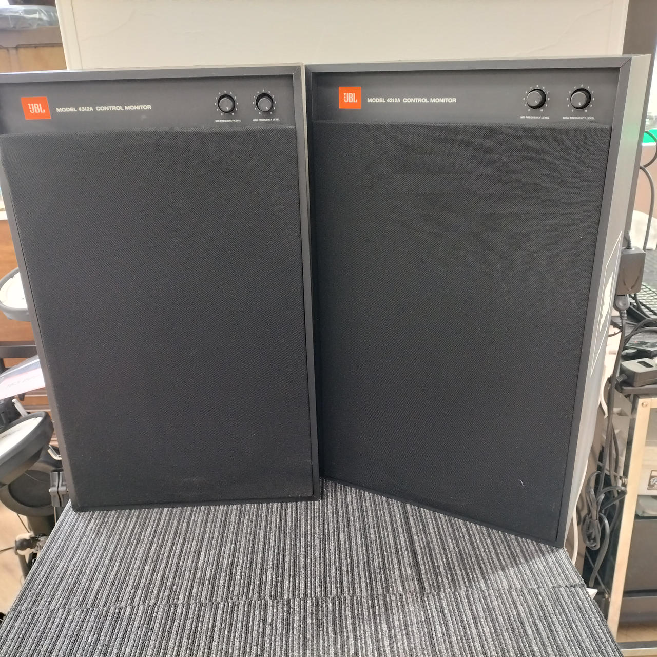 訳ありJBL 4312【ハードオフ八王子めじろ台店】 ジェービーエル(JBL)|【キズ・ヨゴレ】JBL 4312A BK|【ハードオフ公式
