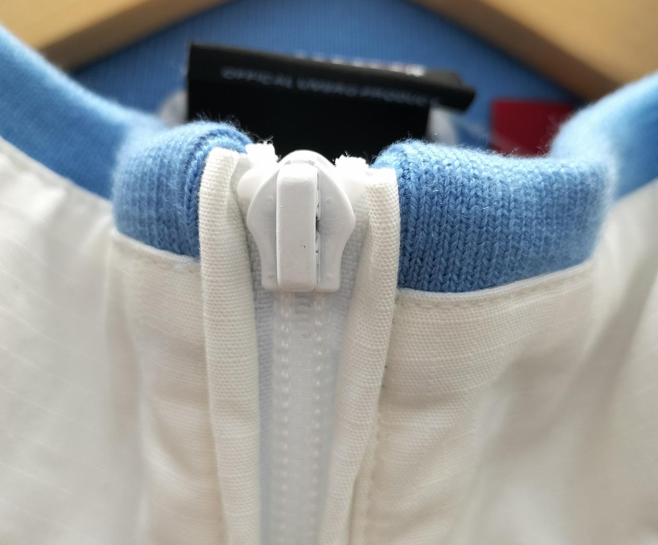 ファスナー金具欠品