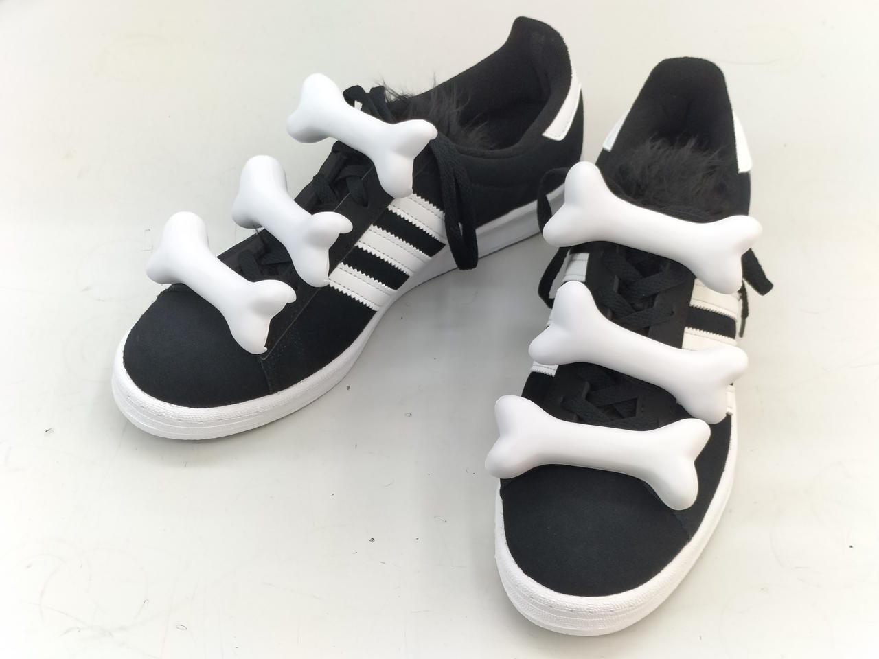 adidas アディダス ピステ M 新品•未使用　美品　即購入可 アディダス ZX フラックス ブラック/ホワイト (M19840