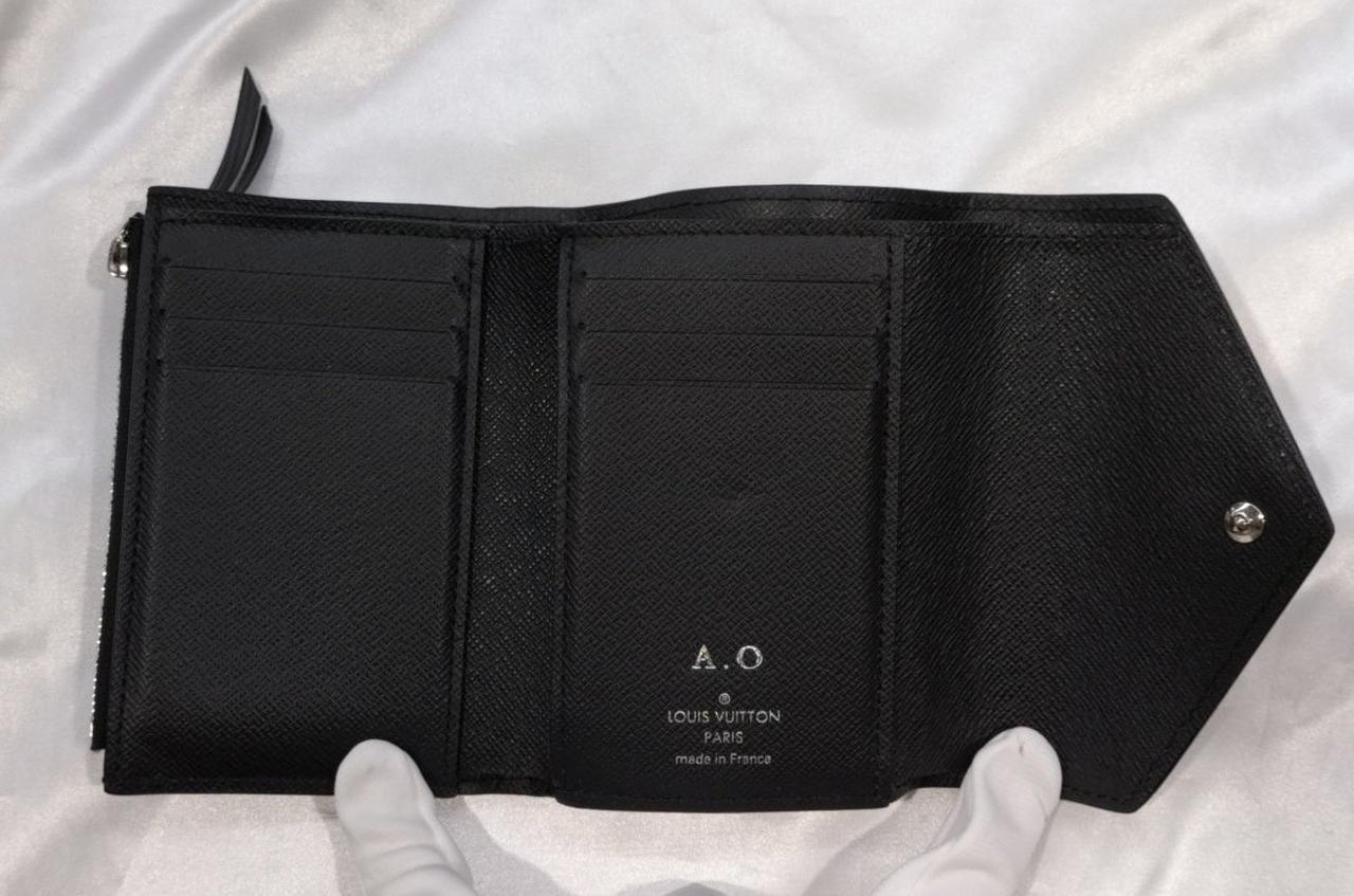 イニシャルA•O入り
へこみあり。