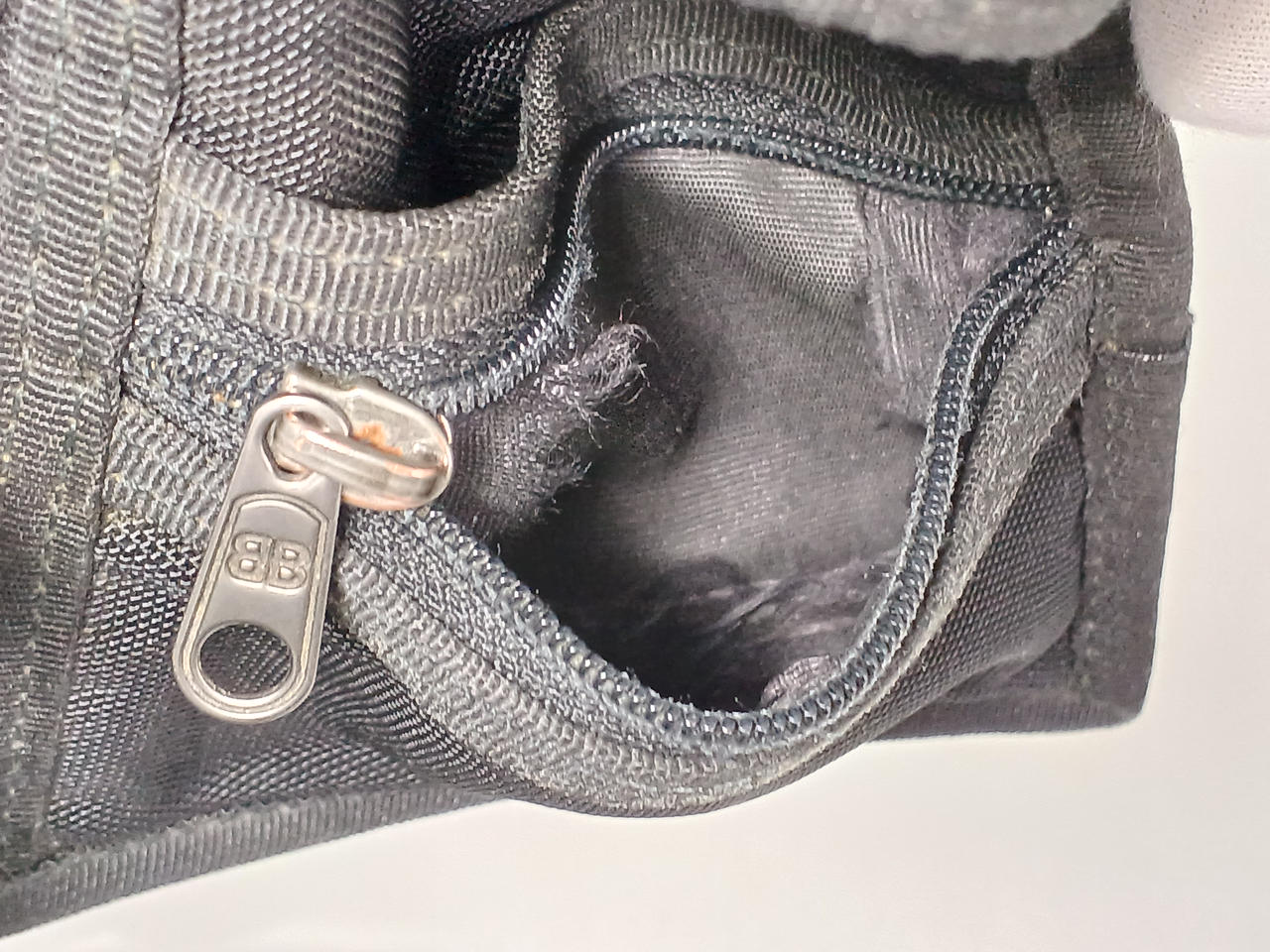 小銭入れ状態悪いです